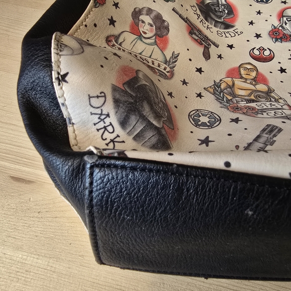 Loungefly Star Wars Tote Bag - Black and Cream - Picture 16 of 16